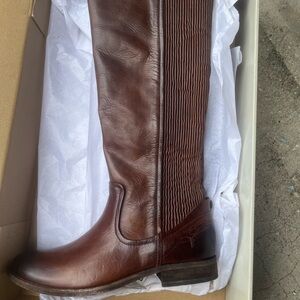 Gently worn Frye Melissa Scrunch dark brown riding boots size 10 women’s